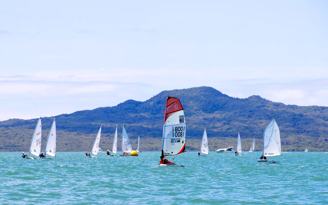 Youth crews sailing on the Waitematā Harbour 2