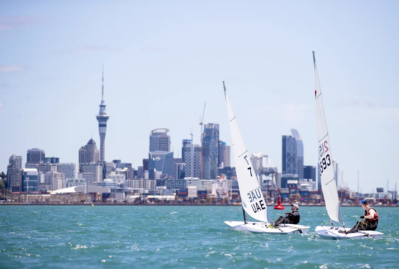People sailing on Waitematā Harbour 2