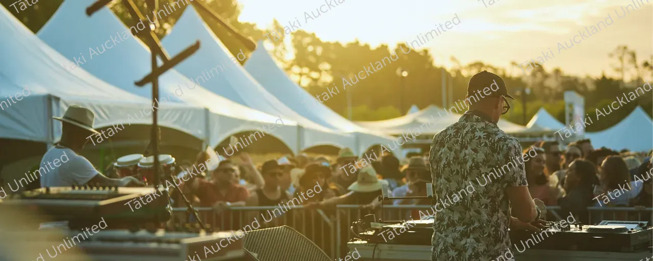 Moana Shoreline Social