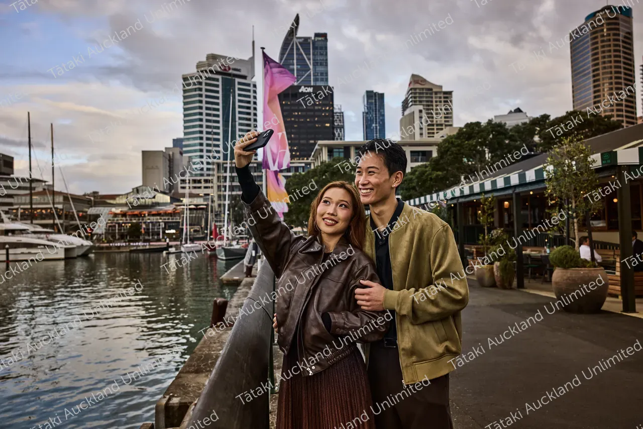 Couple enjoy the Viaduct at night 