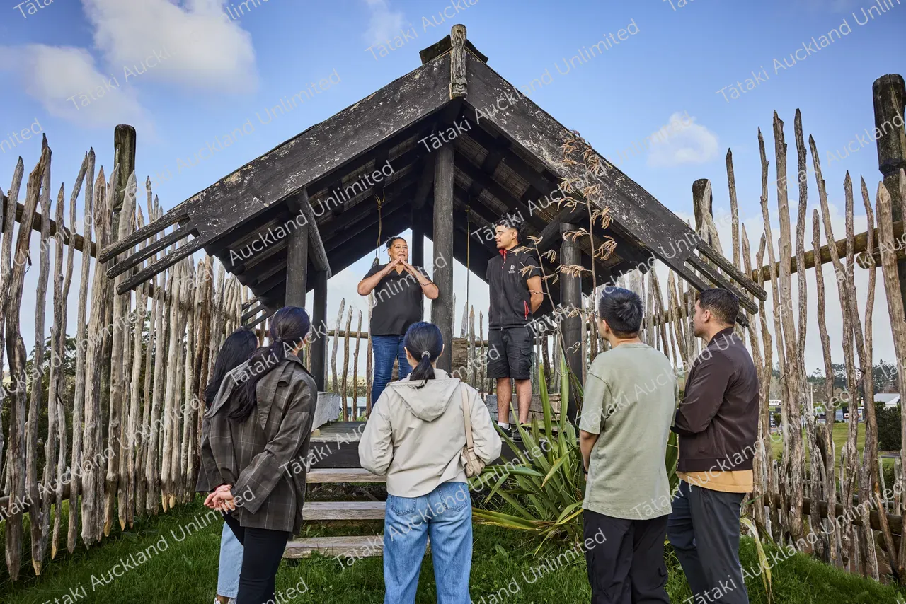 Group experience Te Hana Te Ao Marama 3
