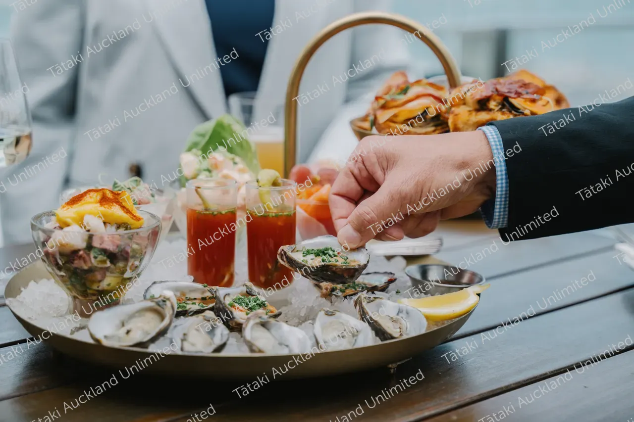 Rooftop bar business lunch 2