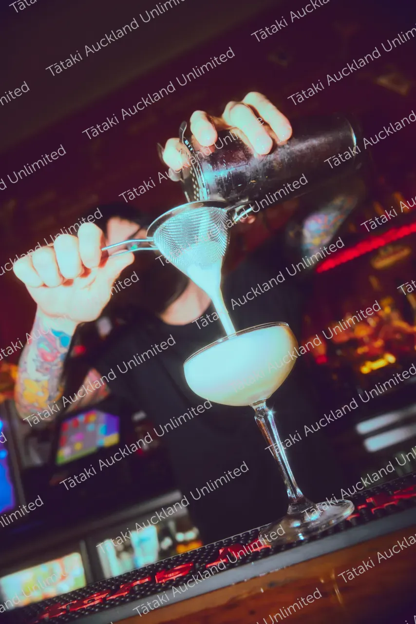 120326_SPINOFF_NOCTURNALISTS_D1_1240
