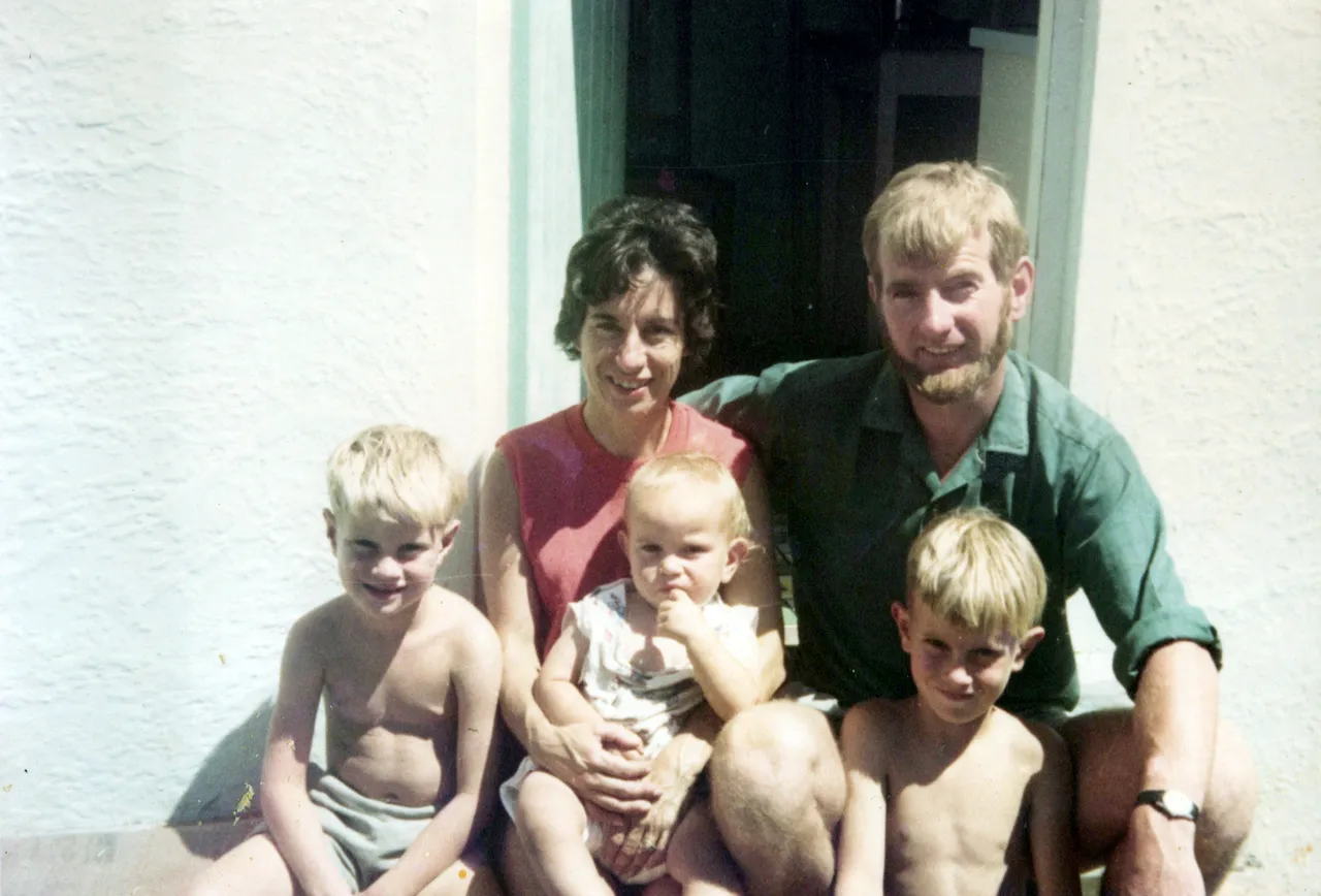 Sue - various_0003_a