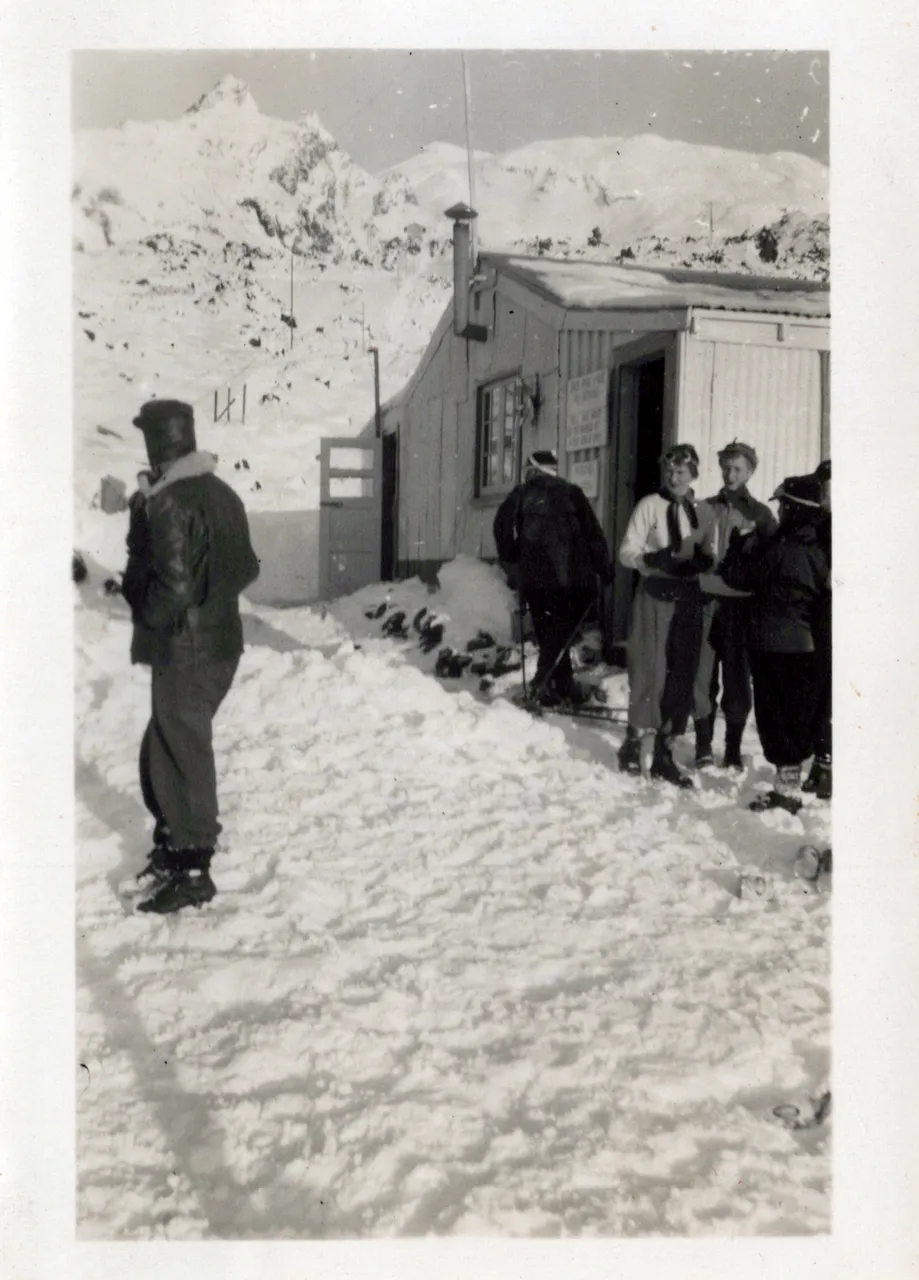 1953_Sue Mt Ruapehu_0013_a
