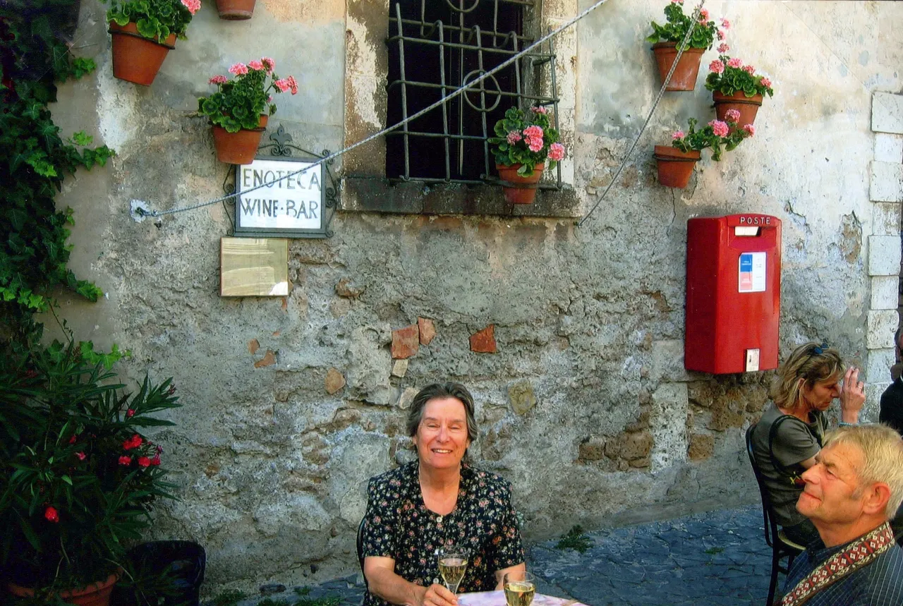 Sue in Italy_0001_a