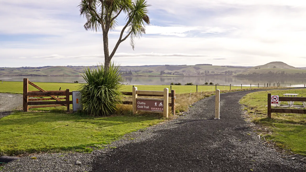 0624-Clutha-Bike-Trail-101