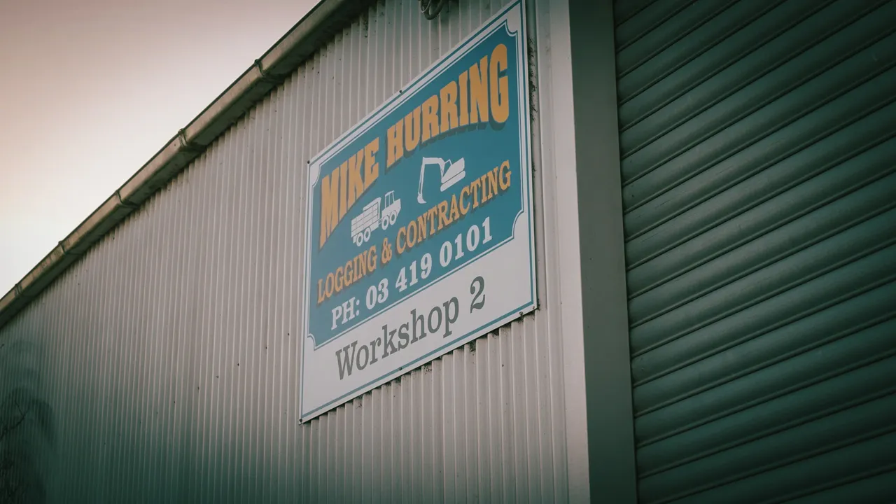 0825-Clutha-Mike-Hurring-29