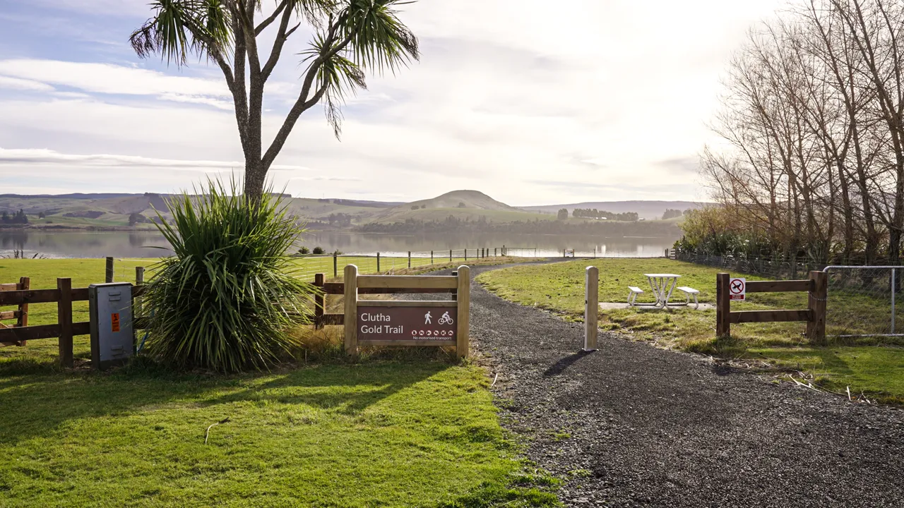 0624-Clutha-Bike-Trail-105