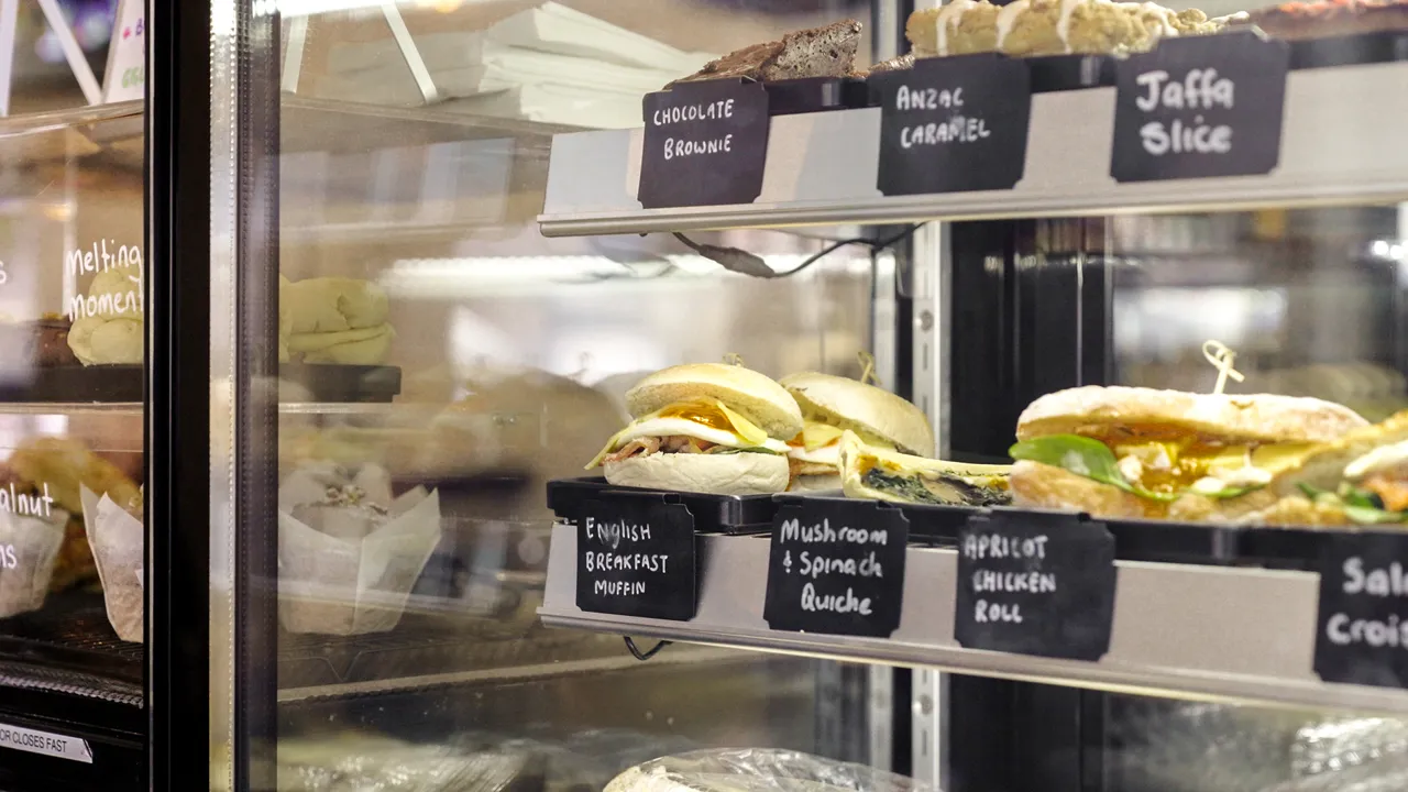 0624-Clutha-Prospector-Cafe-25