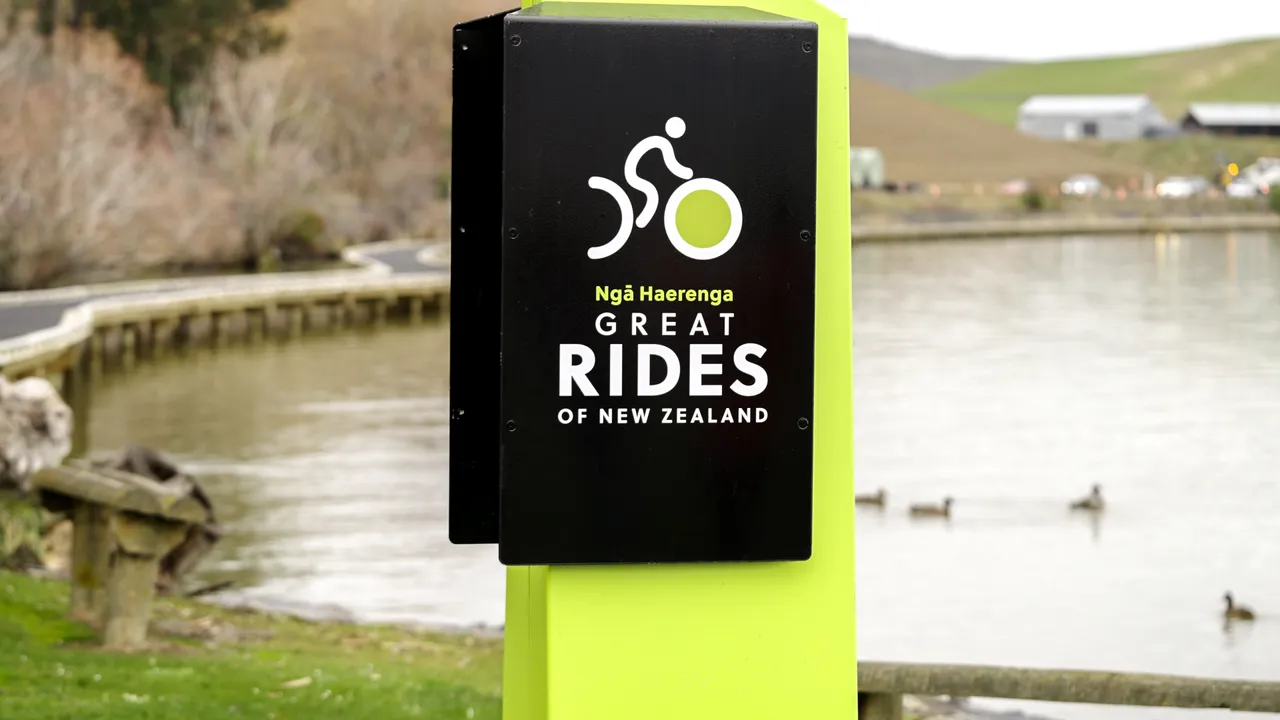 0624-Clutha-Bike-Trail-001
