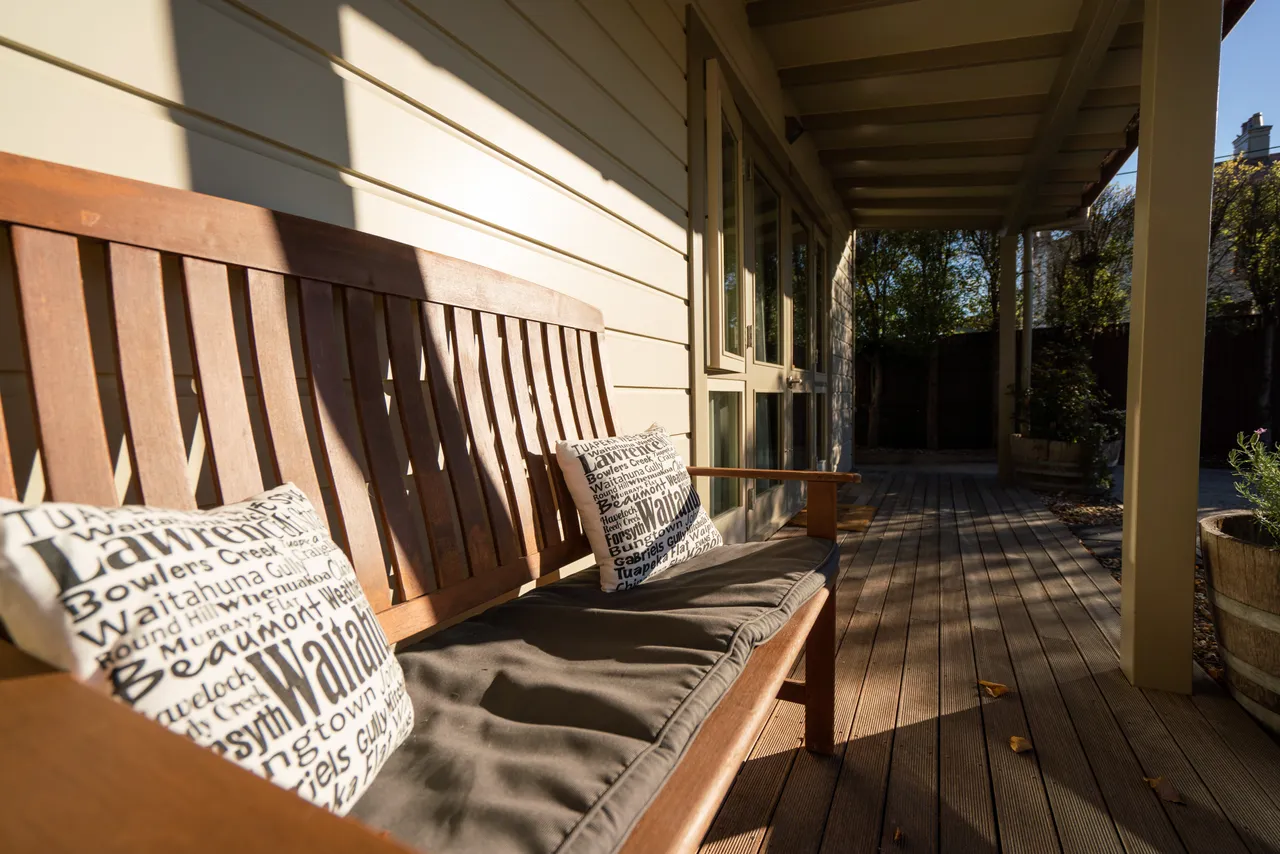 Cushions on seat 