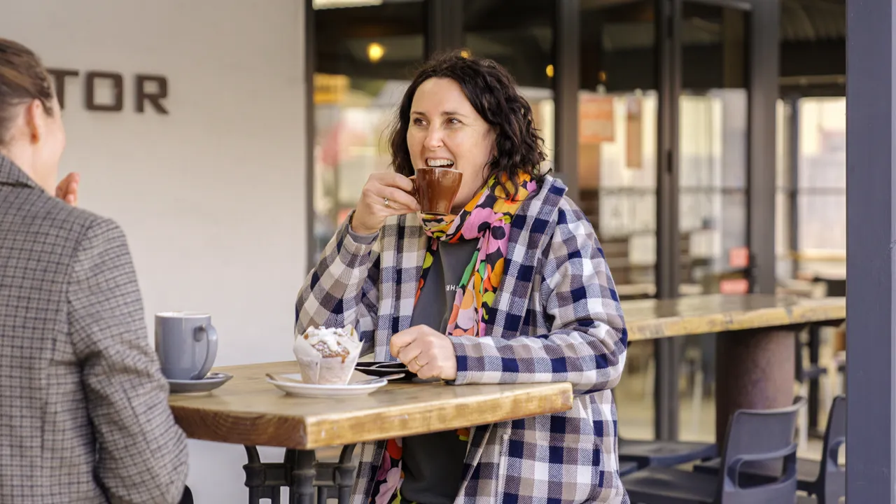 0624-Clutha-Prospector-Cafe-12