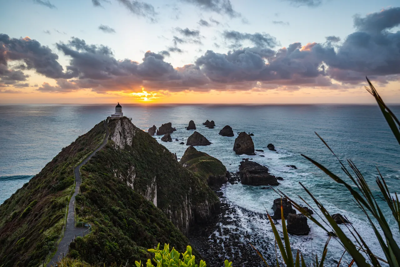 Nugget Point Lighthouse and sunset 