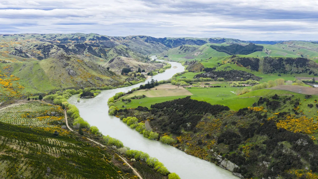 Clutha Gold Trail - Lonely Graves and Horseshoe Bend - Spring 2025 - credit Brook Sabin (1)