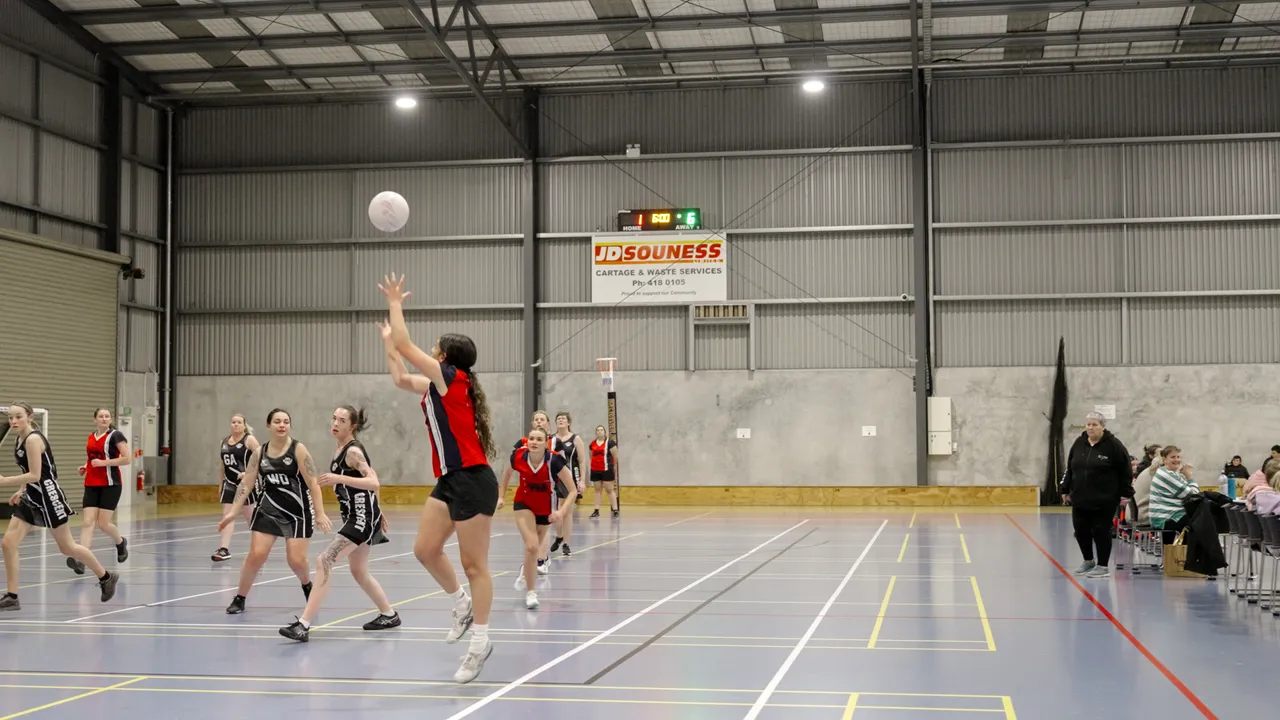 0624-Clutha-South-Otago-Netball-17