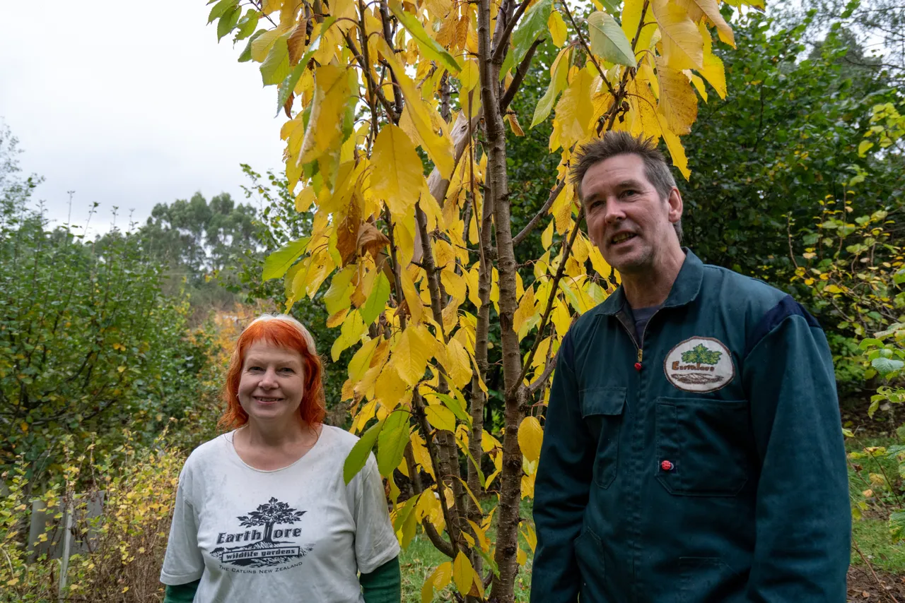 Gordon and Janine Thompson outside