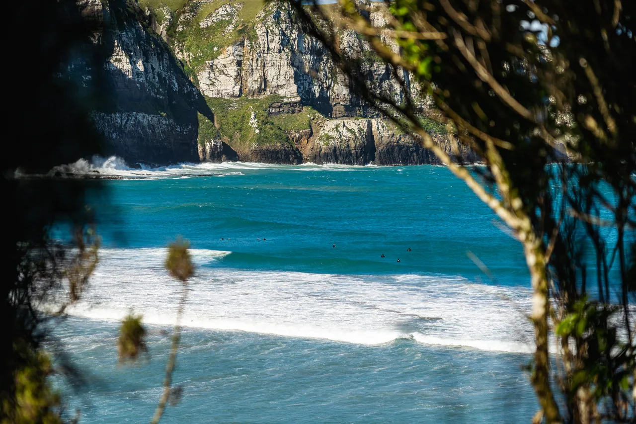 Sea and cliffs
