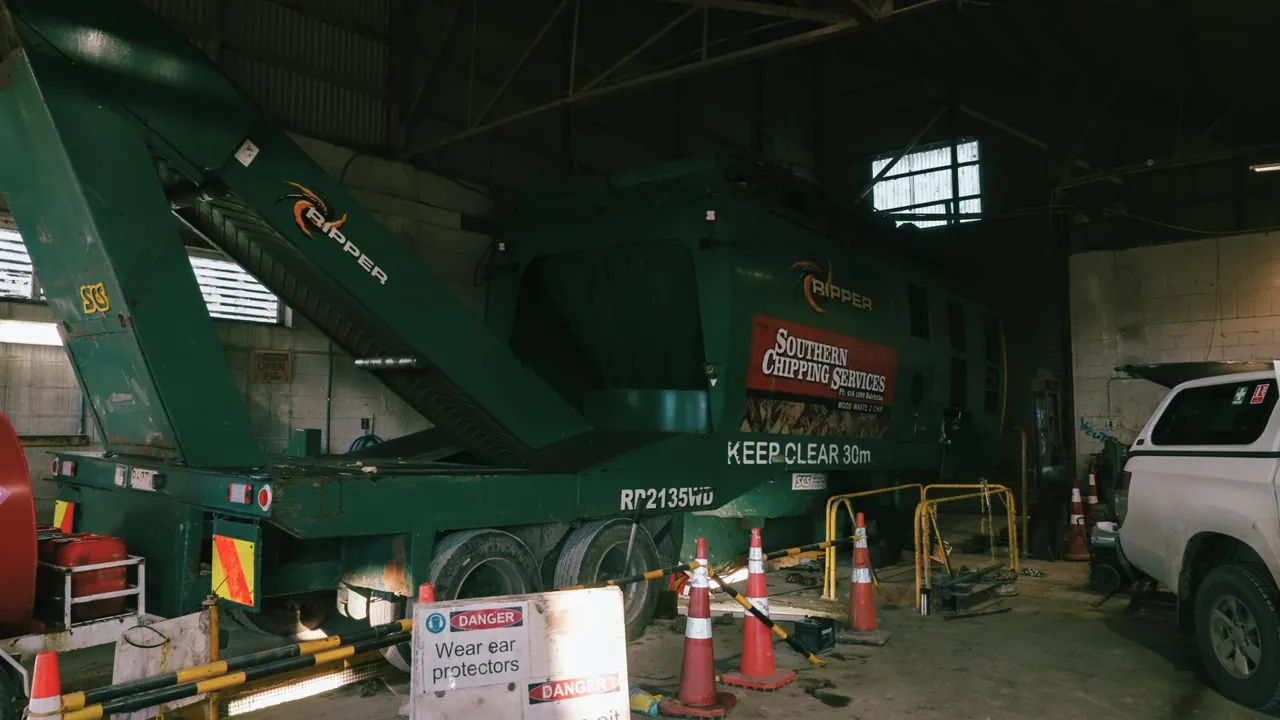 0825-Clutha-Andrew Haulage-33