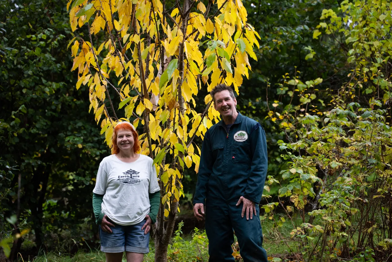 Gordon and Janine Thompson outside