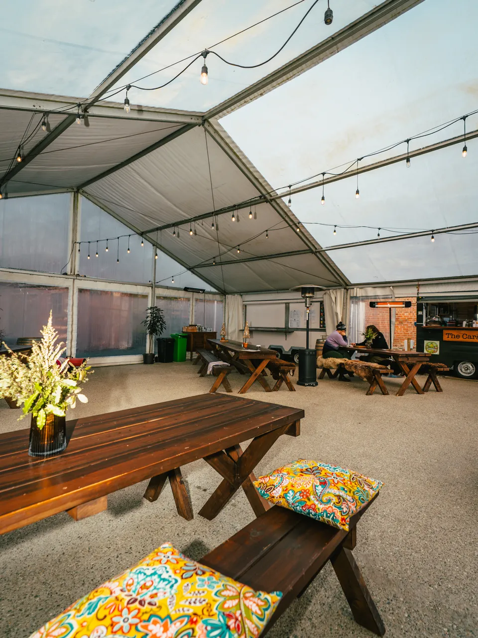 0825-Clutha-The-Village-Green-039