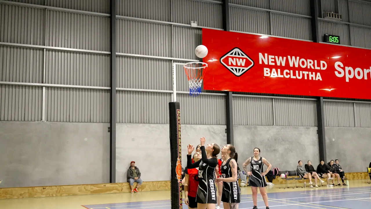 0624-Clutha-South-Otago-Netball-15