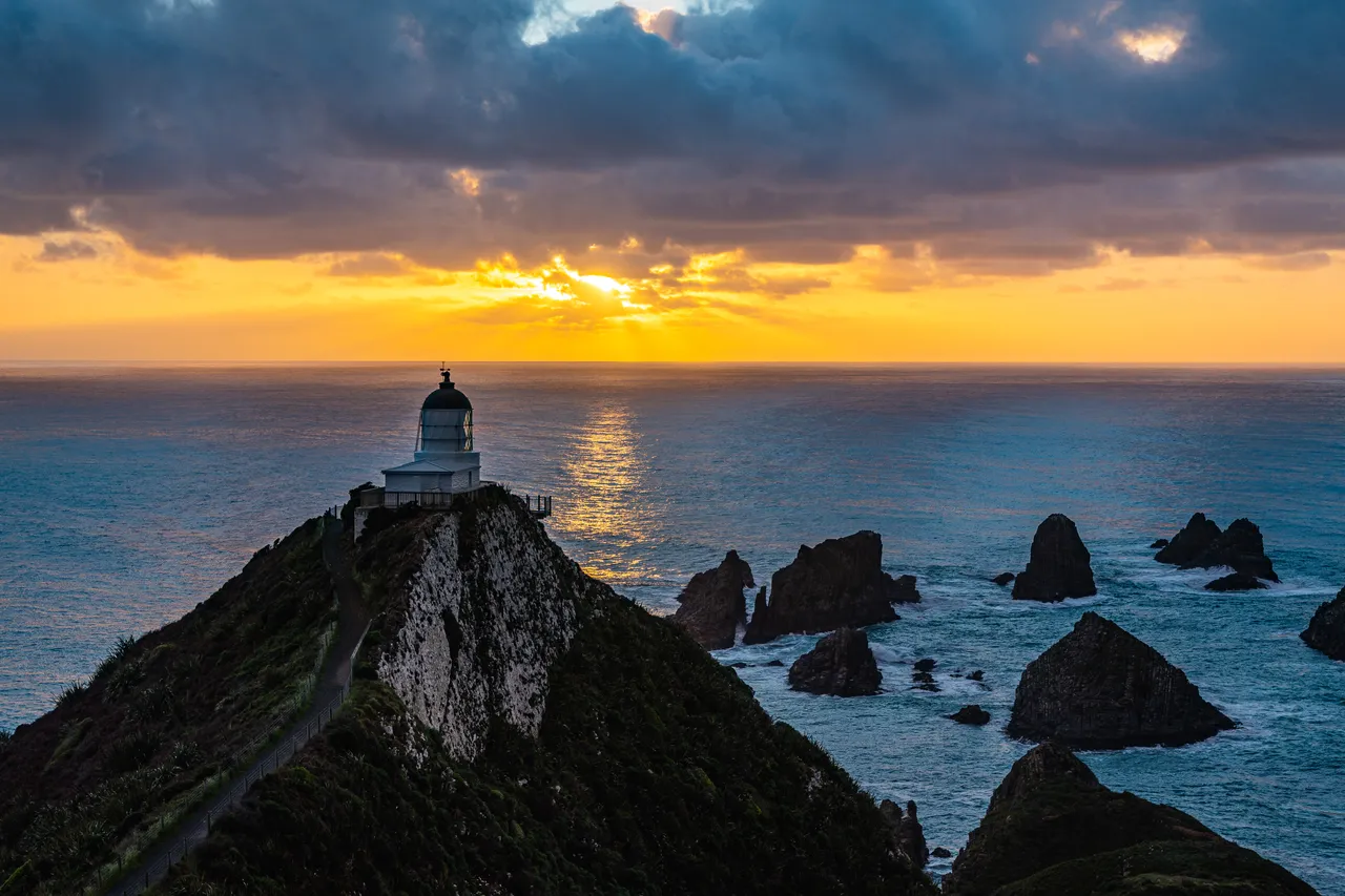 Nugget Point Lighthouse and sunset 