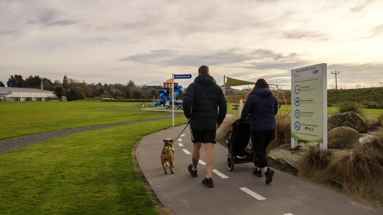 0624-Clutha-Balclutha-Family-Time-021