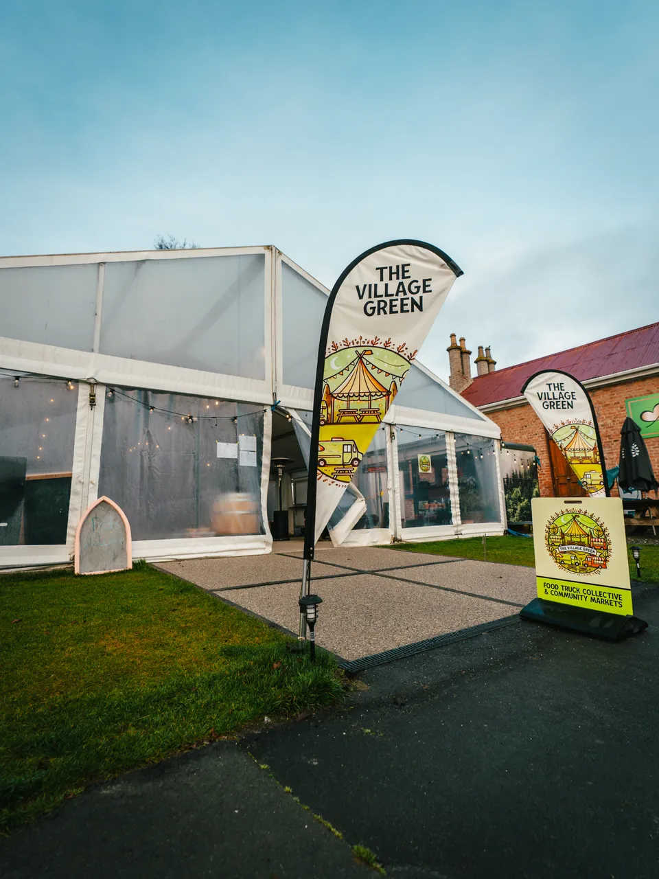0825-Clutha-The-Village-Green-033