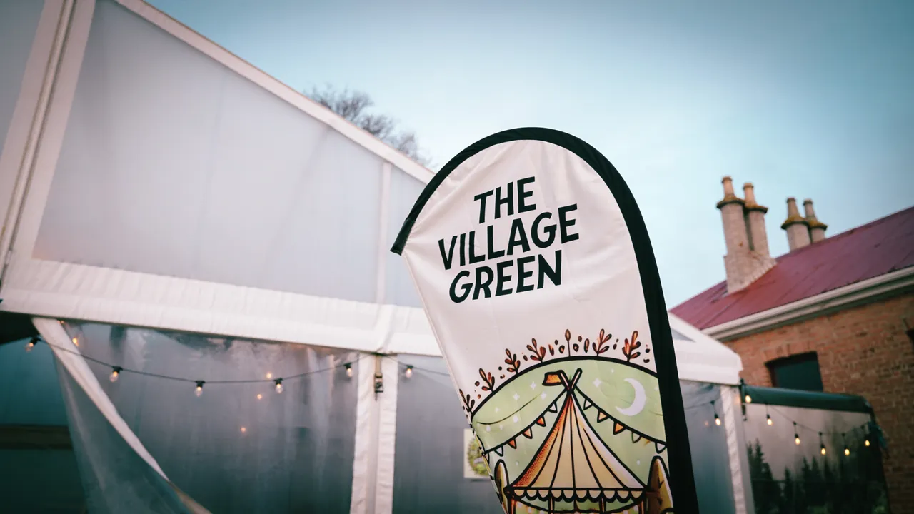 0825-Clutha-The-Village-Green-071