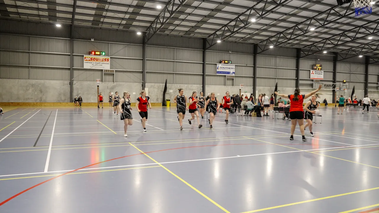 0624-Clutha-South-Otago-Netball-28