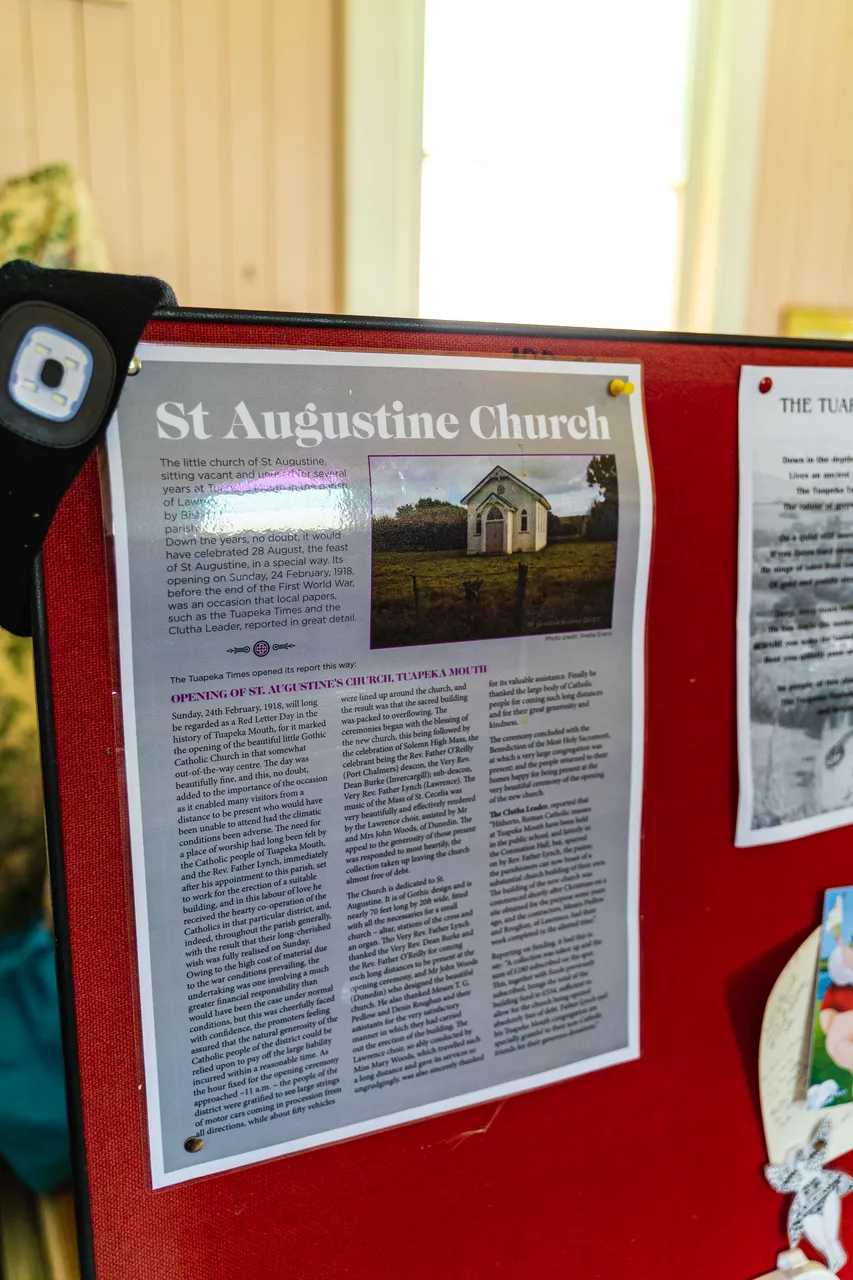 Sign on pinboard