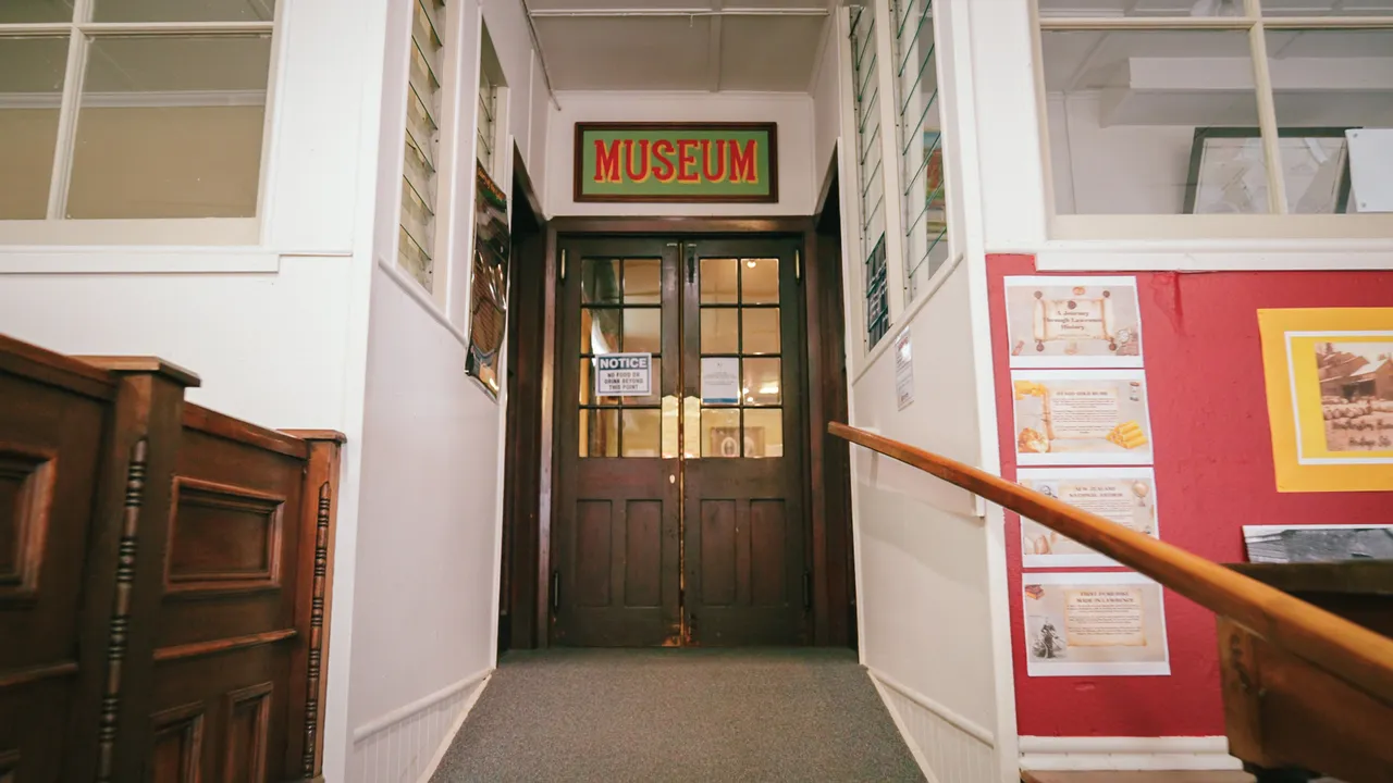 0825-Clutha-Lawrence-Musuem-074
