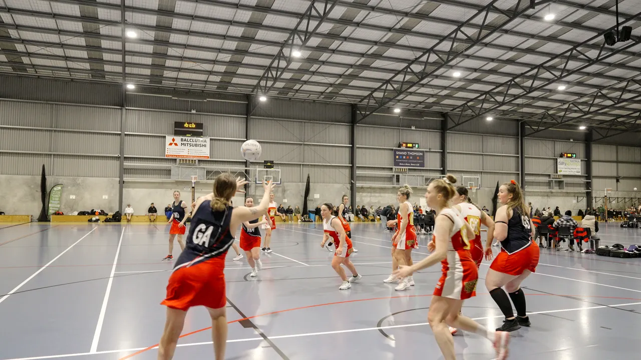 0624-Clutha-South-Otago-Netball-44