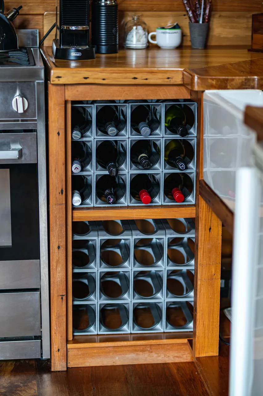 Wine cabinet
