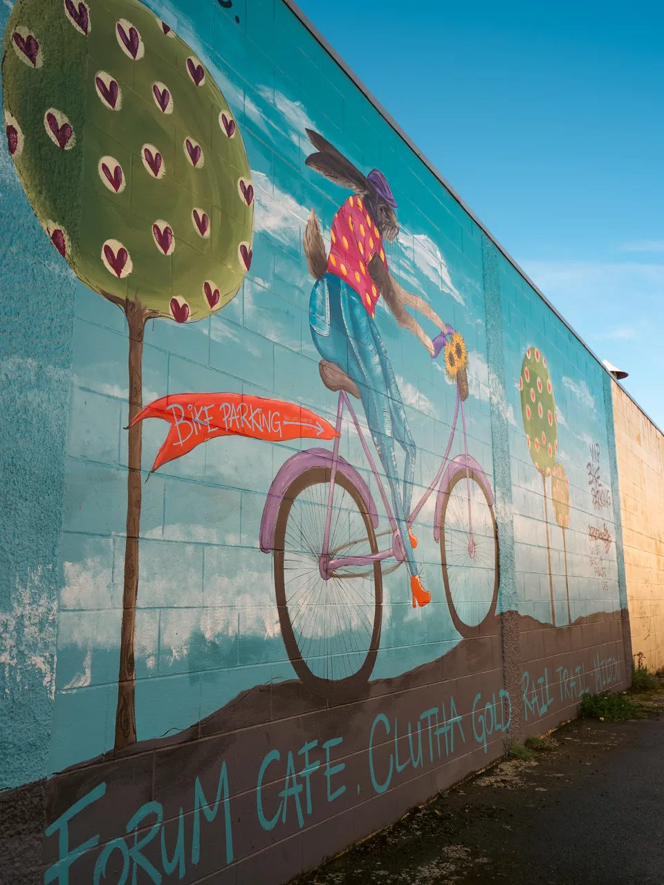 0825-Clutha-Alice-Murals-02