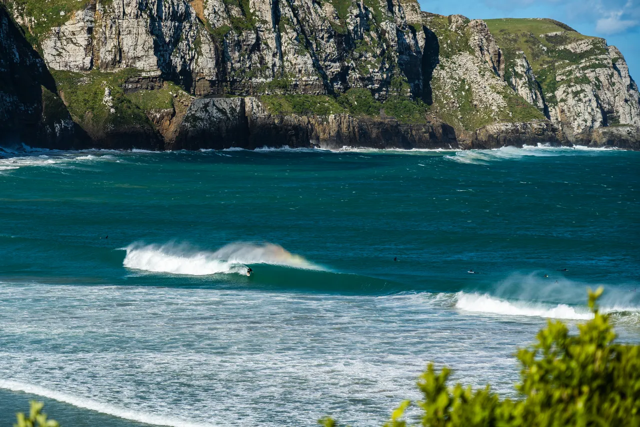 Sea and cliffs