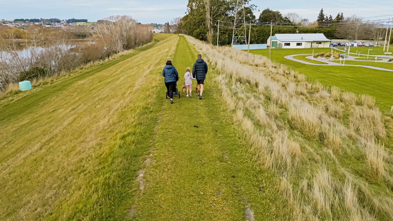 0624-Clutha-Balclutha-Family-Time-126