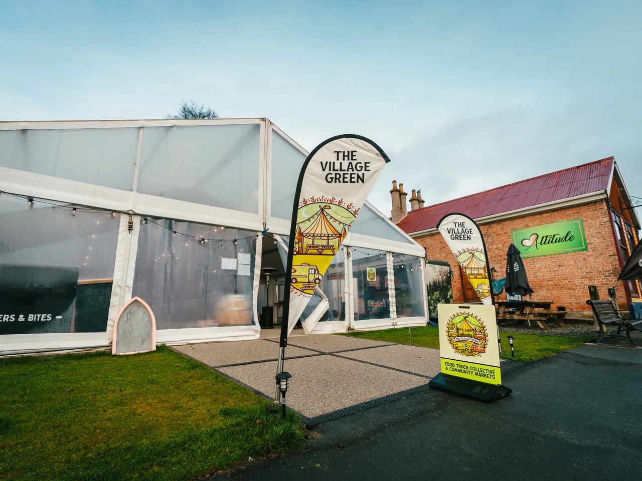 0825-Clutha-The-Village-Green-034
