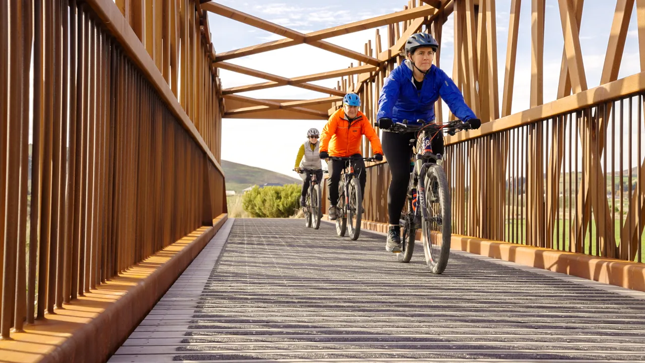 0624-Clutha-Bike-Trail-180