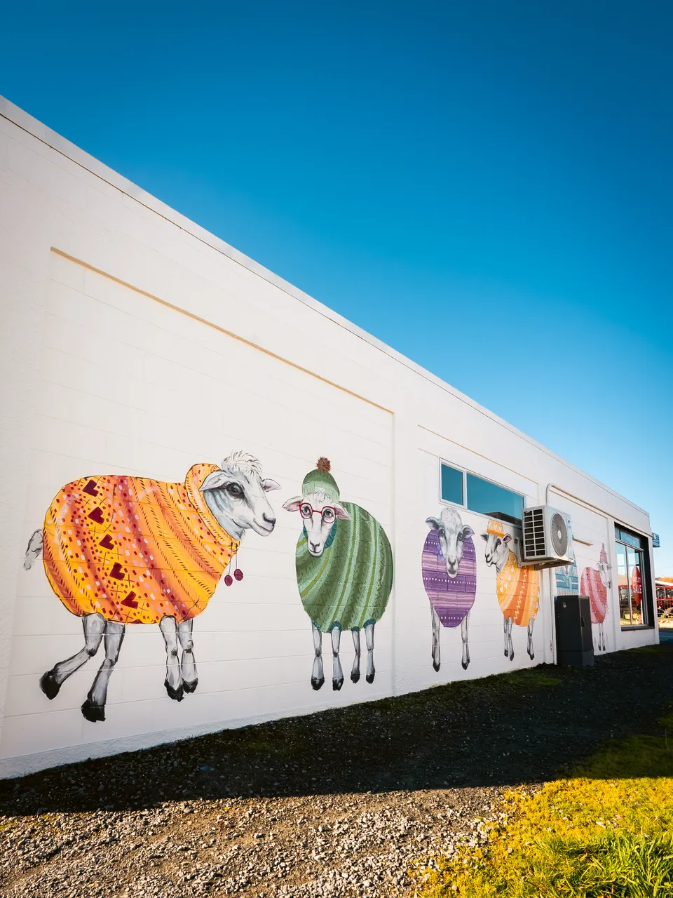 0825-Clutha-Alice-Murals-29