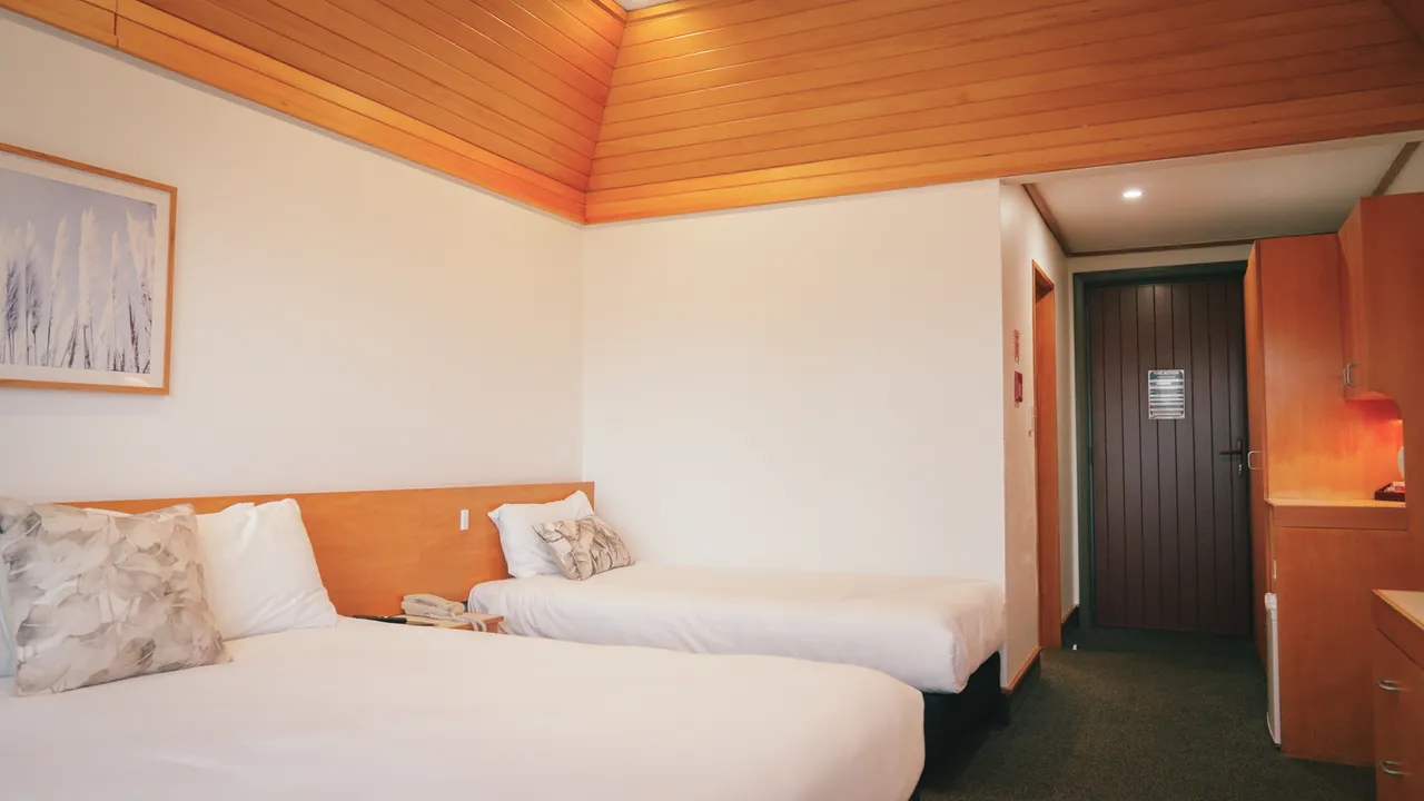 0825-Clutha-Rosebank-Lodge-150
