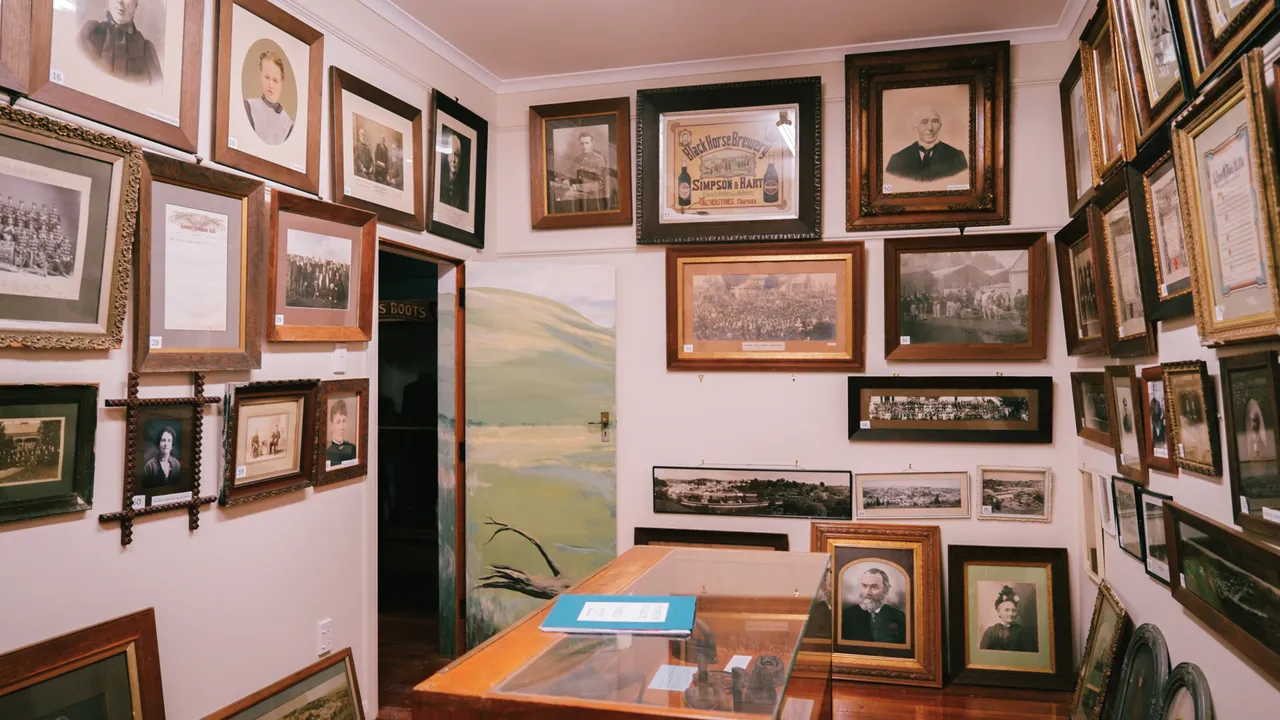 0825-Clutha-Lawrence-Musuem-110