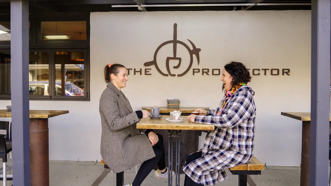 0624-Clutha-Prospector-Cafe-11