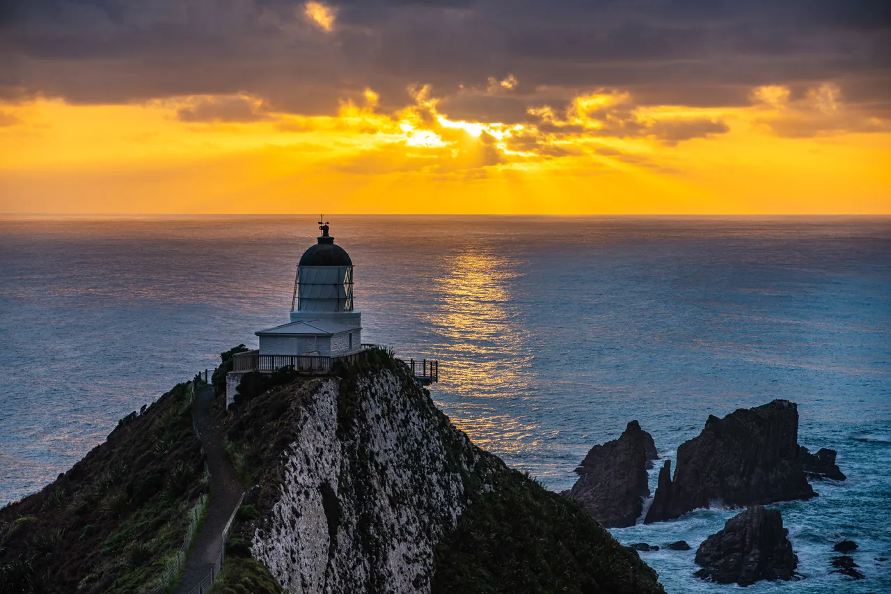 Nugget Point Lighthouse and sunset 