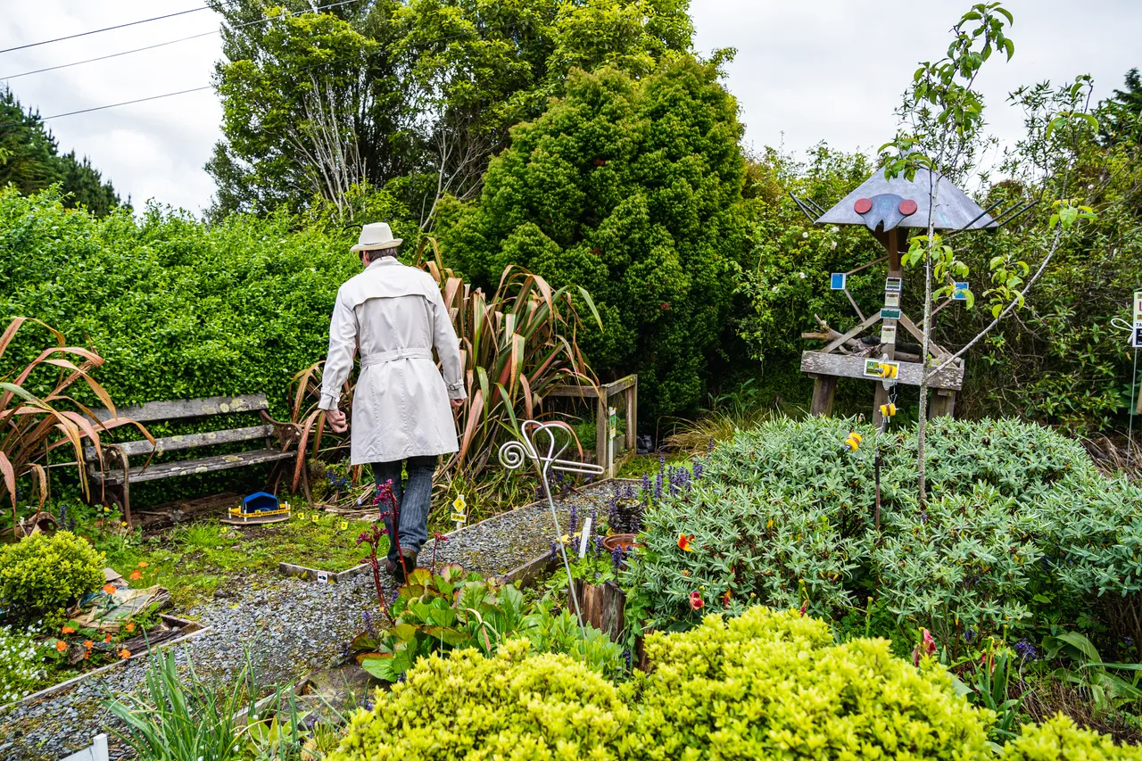 Gordon Thompson in garden