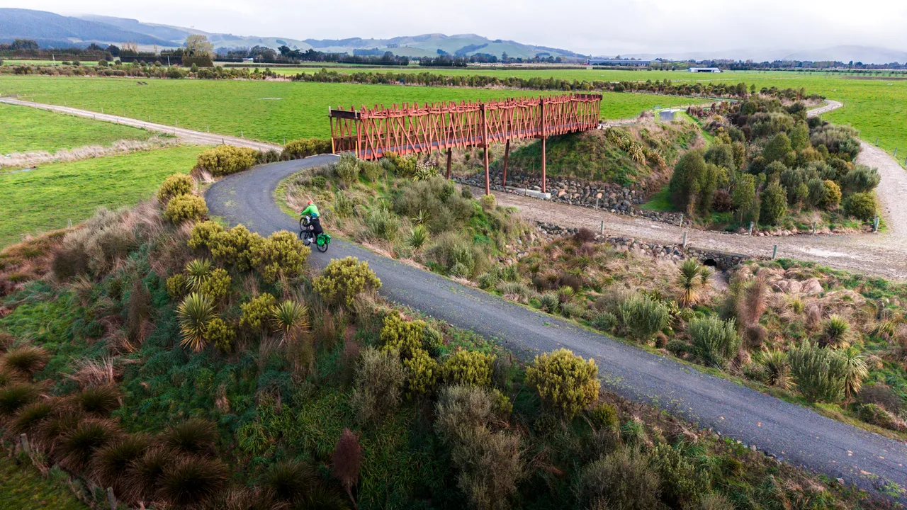 Clutha Gold Trail - Calder Stewart Bridges - Spring 2025 - credit Brook Sabin (1)