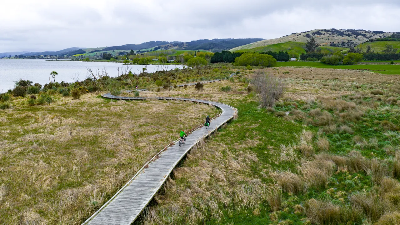 Clutha Gold Trail - Lake Waihola - Spring 2025 - credit Brook Sabin (18)