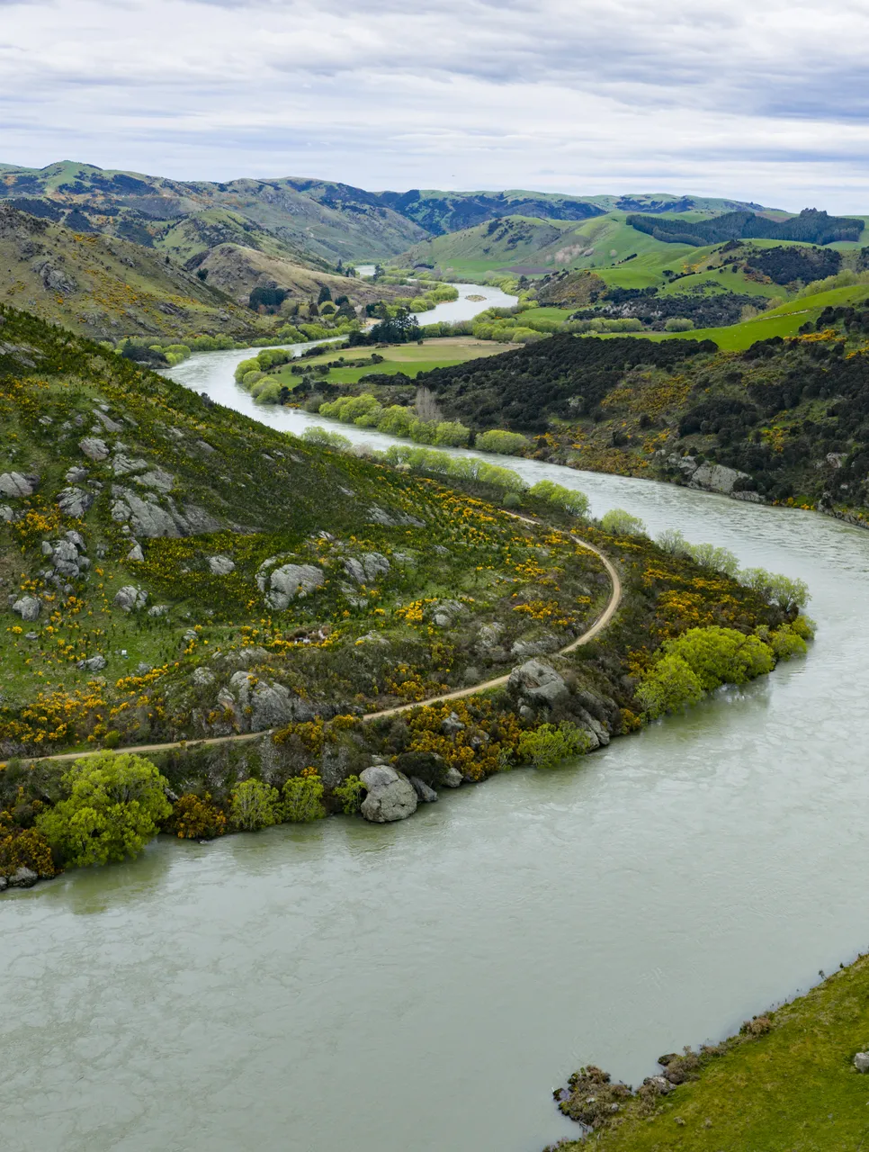 Clutha Gold Trail - Lonely Graves and Horseshoe Bend - Spring 2025 - credit Brook Sabin (7)