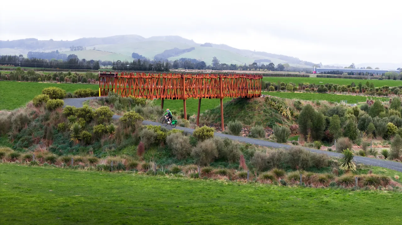 Clutha Gold Trail - Calder Stewart Bridges - Spring 2025 - credit Brook Sabin (2)